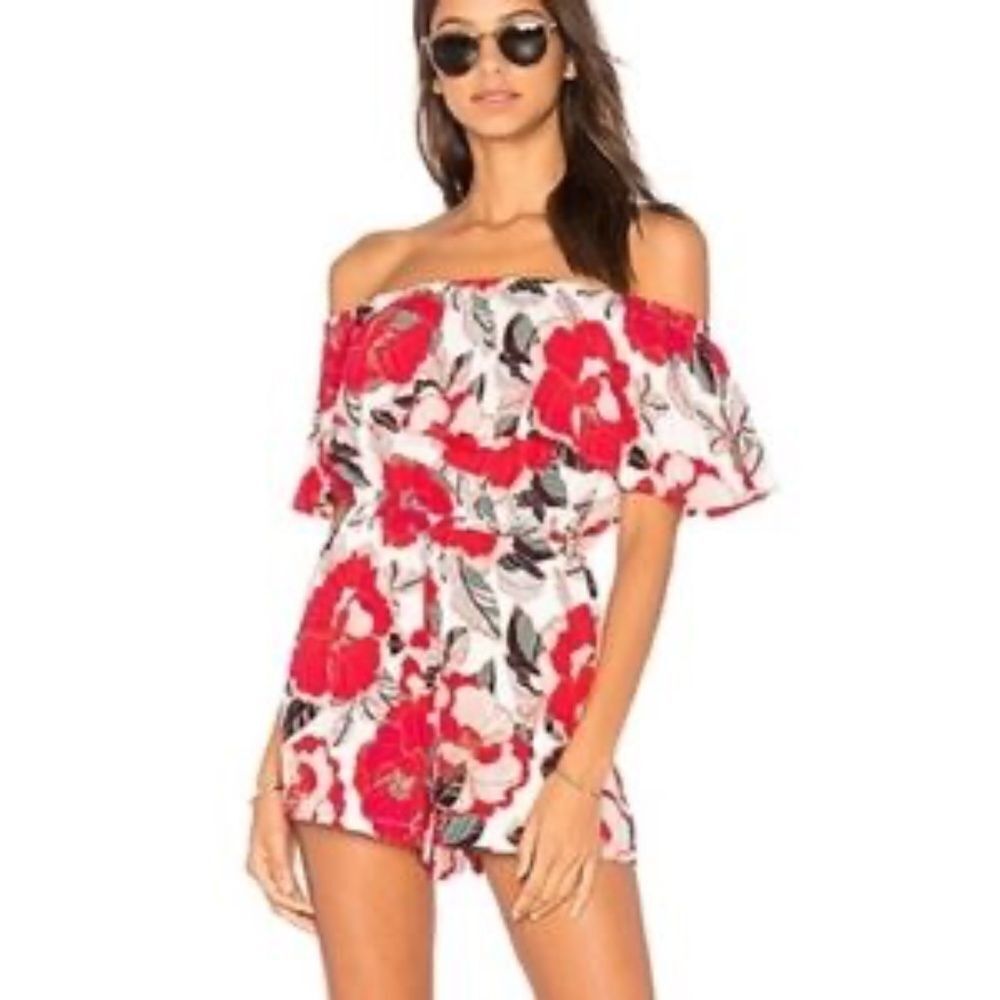 Cupcakes And Cashmere Red/White Off Shoulder Romper Sz XS